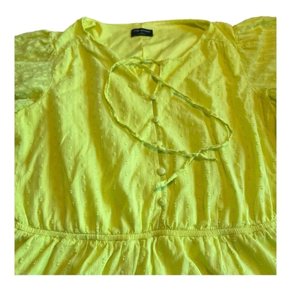Lane Bryant | neon yellow Swiss dot flutter sleeve top - Picture 2 of 5
